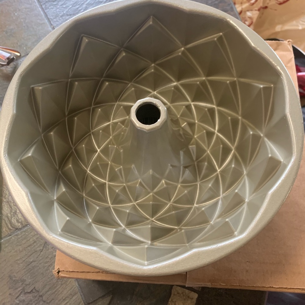Nordic Ware Bundit Jubilee Pan